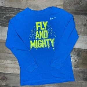 Nike Fly and Mighty Long Sleeve Tee Athletic Cut size Medium
